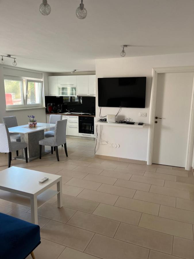 Apartment Babic Сегет Враница Екстериор снимка